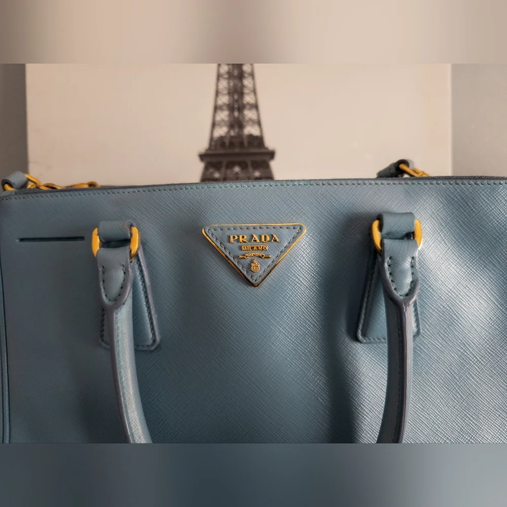Prada Medium Saffiano Lux Galleria Double Zip Tote w/Adjustable Strap-Light Blue - Picture 6 of 17